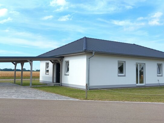 Bungalow Neubau - außen fertig, innen Restarbeiten.