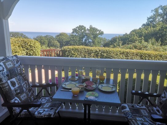 Wohnen am Meer: Traumhafte Ferienwohnung in Göhren (Rügen) – Erste Reihe, bester Ausblick