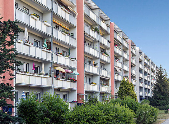 Wir sanieren für Sie: 3-Zimmerwohnung mit Balkon und Aufzug!