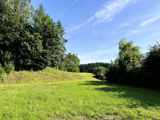 Sonniges Baugrundstück in ruhiger Lage Nähe Kloster Seeon