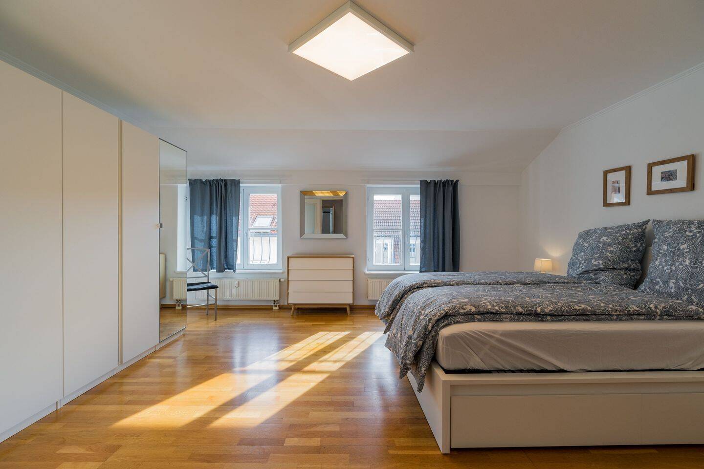 Befristet für 3 Jahre - Maisonette-Wohnung im vierten und fünften Stock, mit Aufzug - Foto 1