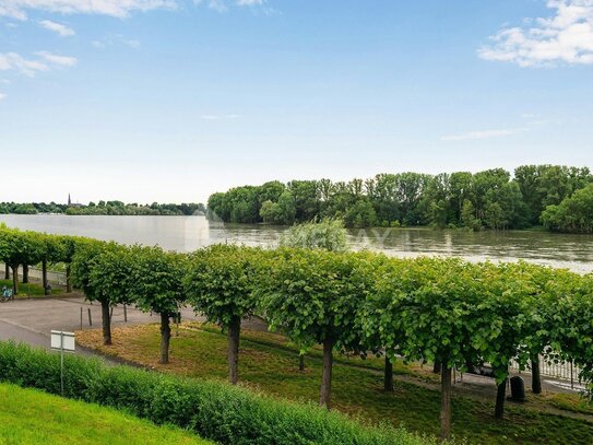 Direkt am Rhein! Ideal geschnittene 2-Zimmer-Wohnung mit Loggia und tollem Grundriss