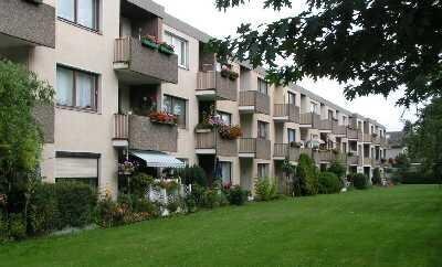 Für Senioren: frisch modernisierte 2-Zimmerwohnung im Erdgeschoss mit Terrasse in Ronnenberg