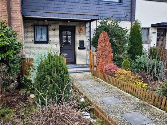 Erstbezug nach Sanierung - Ruhiges Reihenmittelhaus in bester Lage