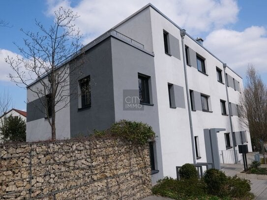 Moderne Maisonettenwohnung mit Terrasse, Gartenanteil, Einbauküche, TG-Platz sowie Aussenstellplatz