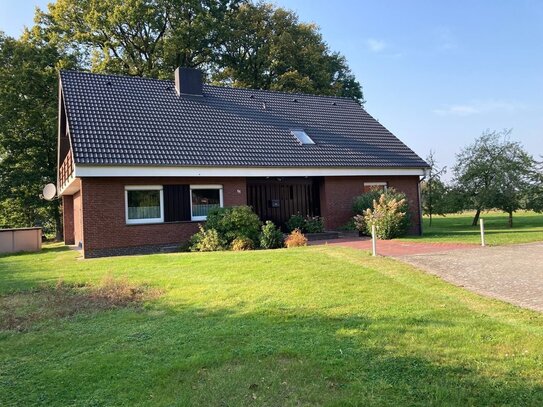 Freistehendes Wohnhaus im Grünen