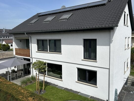 Top modernisiertes 3-Familienhaus in zentraler Lage von Tamm