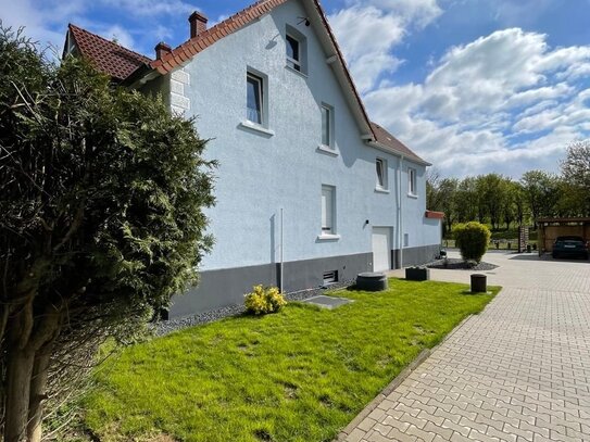 Renoviertes 1-2 Fam Haus Einliegerwohnung Grosses Grundstück und Carport in Lage zu verkaufen