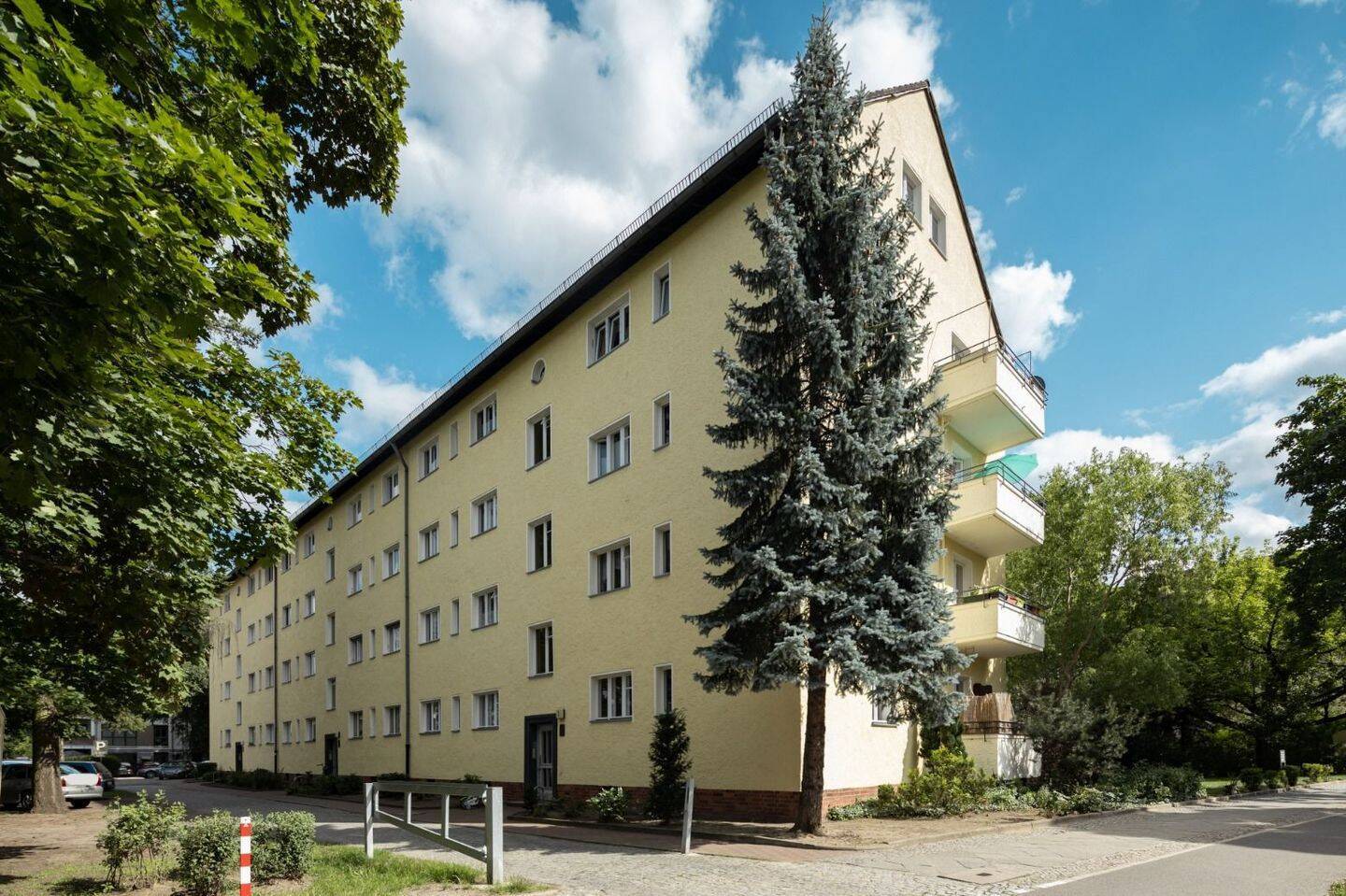 Helle 3-Zimmer-Hochparterrewohnung in gepflegter Wohnlage - Photo 1