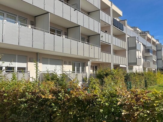 Provisionsfrei: Neuwertige 3 Zimmer-Wohnung mit herrlicher Südwest-Dachterrasse und Fernblick