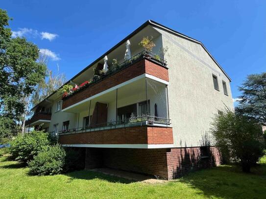 8 zu 1 Geteiltes Mehrfamilienhaus in idyllischer Lage Alt-Lichtnerades