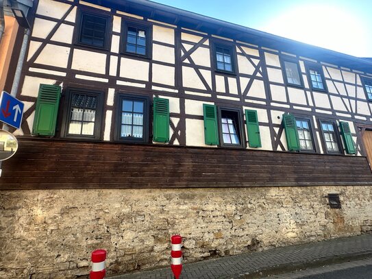 Bildschönes Landhaus mit Nebengelass und herrlichem Garten