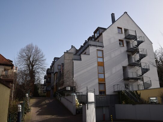 großzügiges 1-Zi.-Apart. mit Balkon und TG-Stellplatz in bevorzugter Lage ab 1.11.