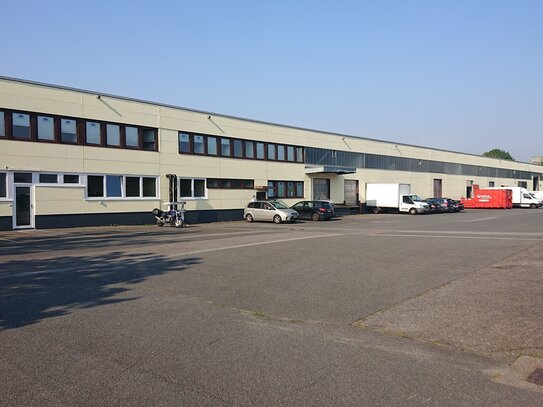 1.080 m² Halle teilbar ab 500 m² - ebenerdig + Rampe