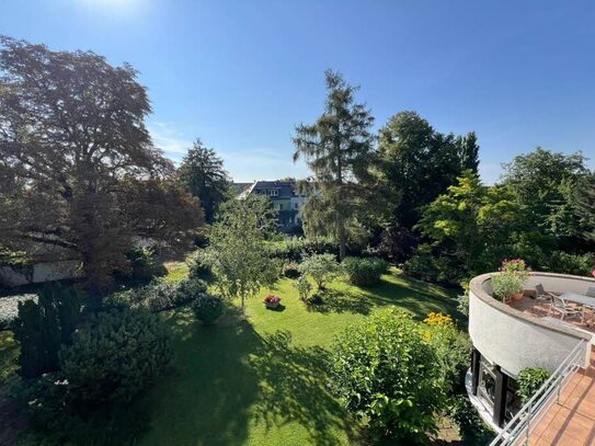 Halle-Paulusviertel: Denkmal-Villa mit Park-Grundstück, für 1 bis 3 Familien + Büro