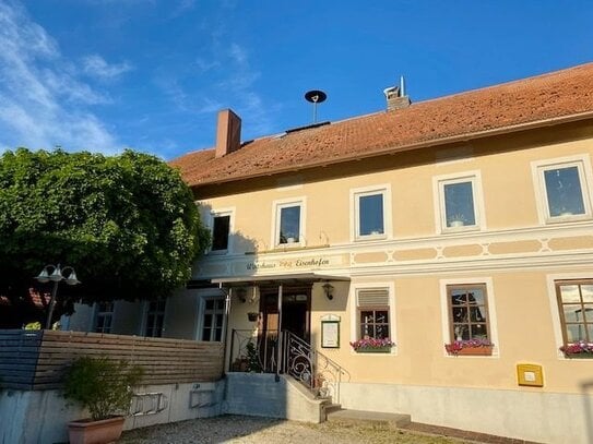 Wirtshaus Eisenhofen - Dorfmittelpunkt mit langer Tradition