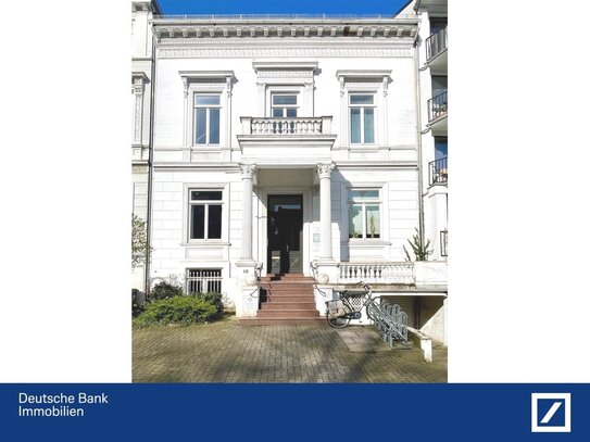 Bremer Innenstadtlage - repräsentative weiße Villa zur Gesamtnutzung ihrer Wahl.