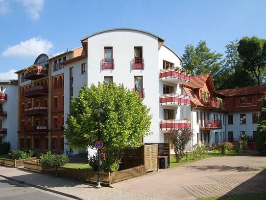 schöne 4-Raum Wohnung mit Terasse im Grünen am Wasser