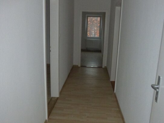 Geräumige und gemütliche 4 Zimmer Wohnung zu vermieten