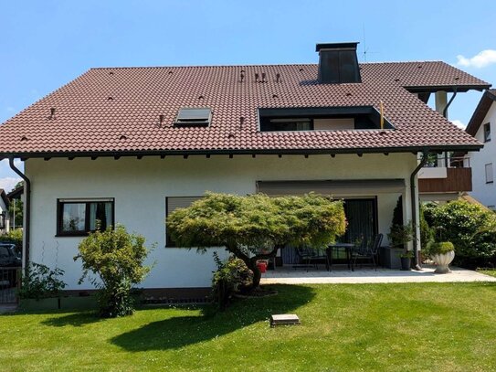 Traumhaus mit zwei aufgeteilten Wohnbereichen und großzügigem Garten in Iffezheim