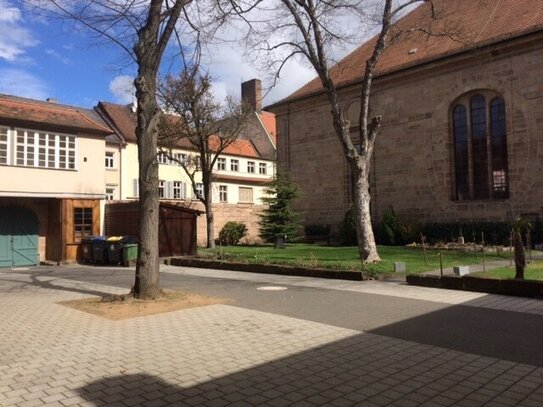 Wohnen mitten in der Erlanger Innenstadt! Gemütliche 2-Zimmer-Wohnung, Bahnhofplatz