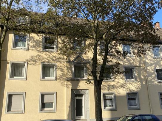 Smarte 2 1/2 Zimmerwohnung mit Balkon in Duisburg-Duissern