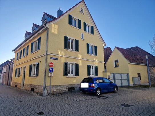 Charmante 3-Zimmer-Wohnung mit Westbalkon und Keller