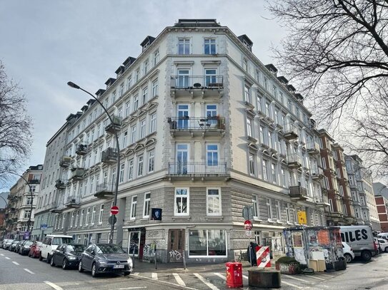 Lichtdurchflutete Wohnung auf HH-Sankt Pauli mit zwei Balkonen zum selbst verwirklichen!