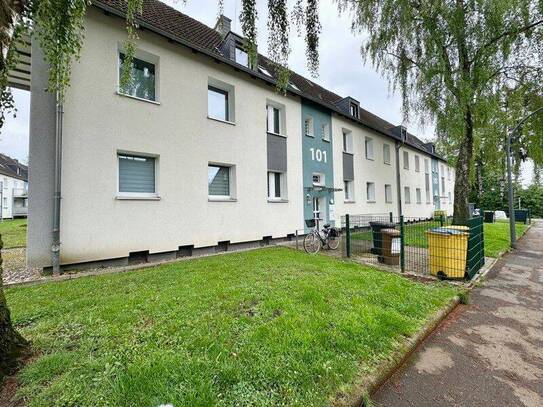 Großzügige 2,5-Zimmer-Dachgeschosswohnung mit Südbalkon und Arbeitszimmer inklusive!