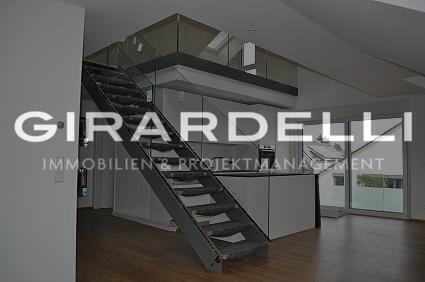 +++ Attraktive Neubau-Maisonette-Whg. DG8 +++ Komfortabel ausgestattet mit Balkon, Loggia, EBK, Ankleide, Aufzug u. T...