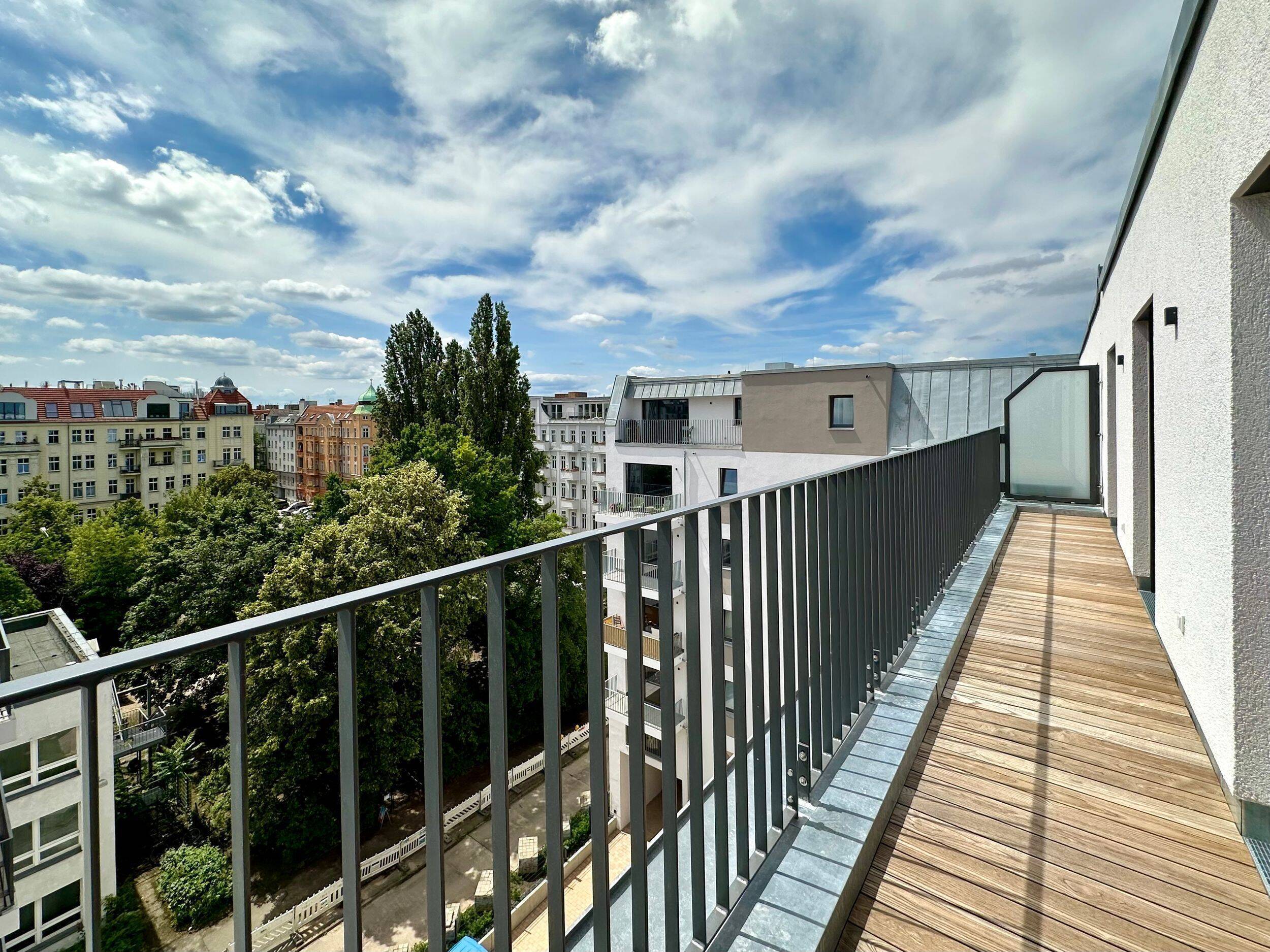 Dachgeschoss! Optimal geschnittene 3-Zi.-Whg. mit großer Terrasse und hochwertiger EBK - Foto 1