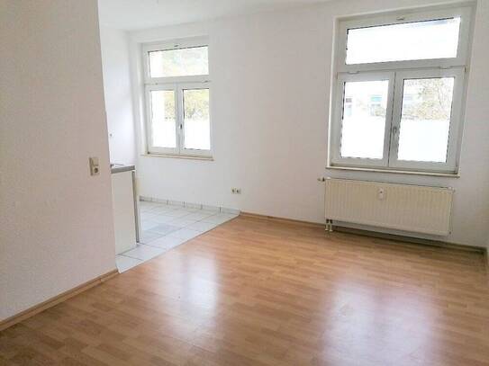 !! kleine 1-Zimmer-Wohnung mit Miniküche in ruhiger Nebenstraße !!