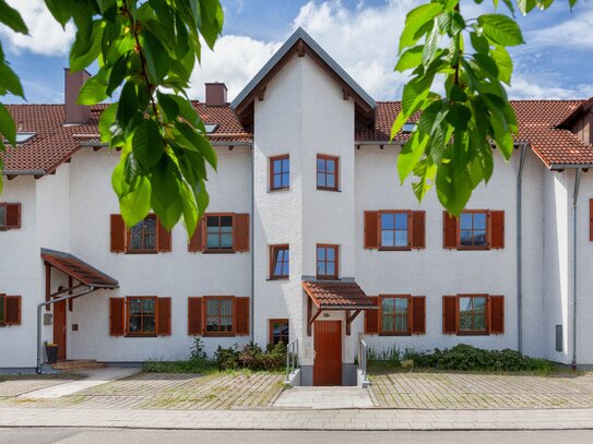 FBC - Attraktive 2-Zimmer-Dachgeschoss-Wohnung (2. OG)