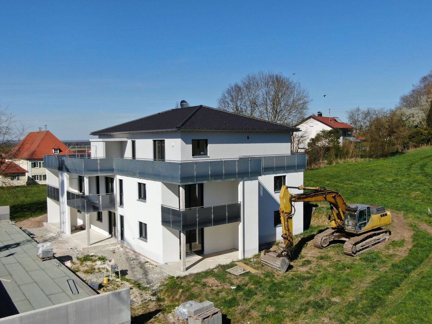                                                               Neubau 3 Zimmer OG Wohnung mit Balkon, Carport                                                       in Holzheim (Donau-Ries)