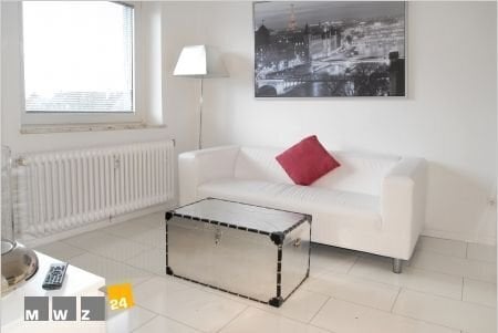 Komplett Möbliert/Furnished Accommodation in: Derendorf. Helles Apartment mit separater Wohnküche