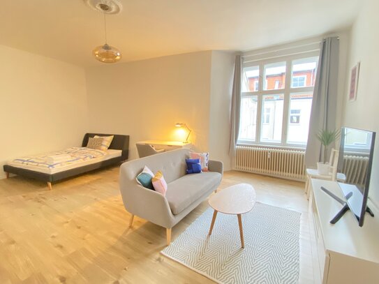 Schöne, möblierte 1-Zimmer-Studiowohnung mit EBK in - 13359 Berlin