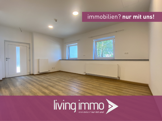 Schön sanierte, geräumige 2-Zimmer-Wohnung mit Terrasse und Außenstellplatz