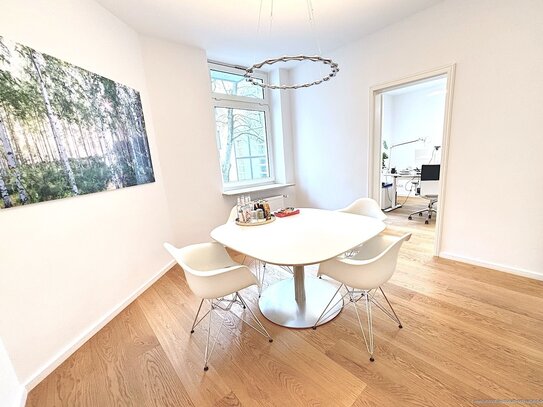 Elegantes Büro mit Dachterrasse in zentraler Lage nahe dem Siegestor