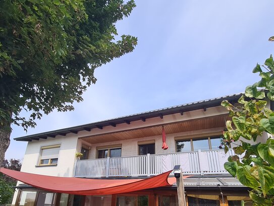 4 Raum Wohnung mit Balkon, Kellerraum, Gartenanteil & Stellplatz