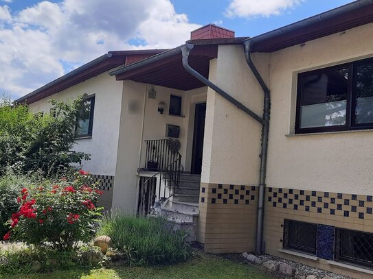 Großzügiges Einfamilienhaus im Bungalow-Stil in Sömmerda