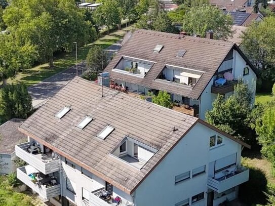 Helle 2-Zimmer Wohnung im DG links mit gr. Südbalkon am Südring