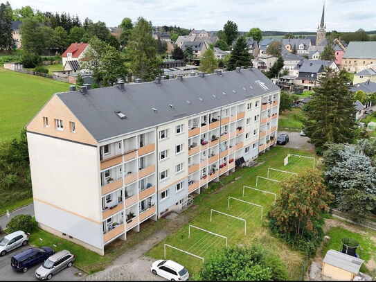 Elterlein/traumhafter Erzgebirgsblick/top renovierte 2-Zi Neubau/Balkon/Bad Fenster/Kamin/EBK