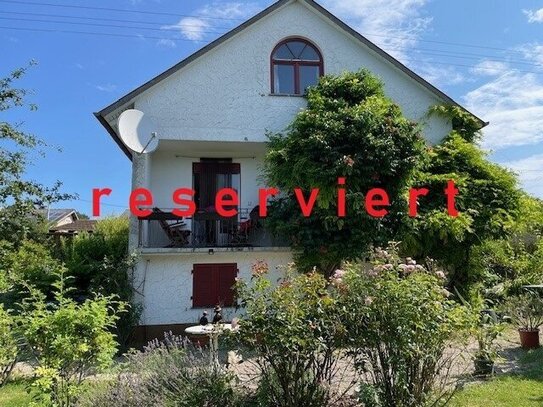 Einfamilienhaus mit idyllischem Garten in ruhiger Lage von Aach