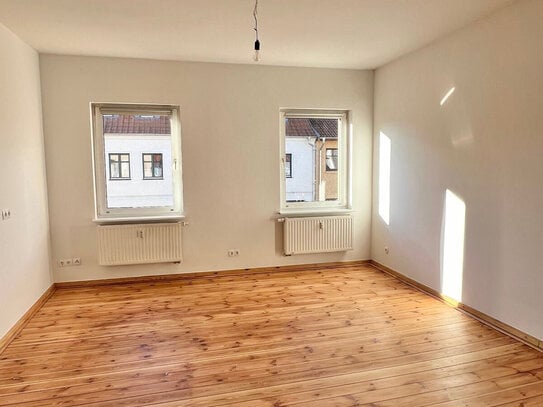 großzügige 2 Zimmer Wohnung mit Wohnküche