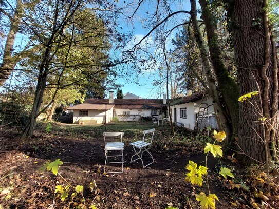 Sonniges Grundstück mit Bungalow Altbestand * Neubau 2Vollgeschosse EFH freistehend