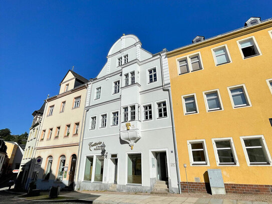 Frischer Wind in ehrwürdigen Mauern - Gewerbeeinheit am Markt