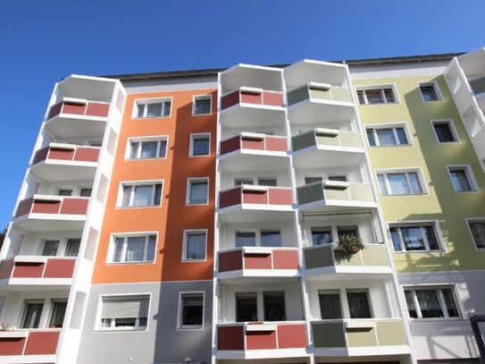 Schöne 2-Raum-Wohnung mit Dusche und Balkon in Görlitz-Weinhübel!