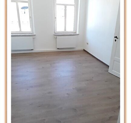 Ihr neues Zuhause! Sanierte 3-Zimmer-Wohnung im Zentrum von Schleiz