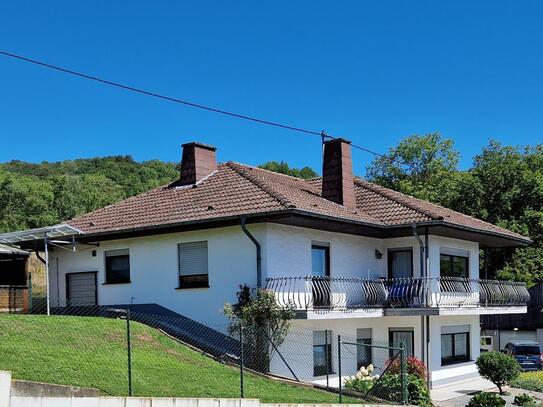 Exklusives Wohnhaus mit traumhaftem Fernblick nahe Luxemburg