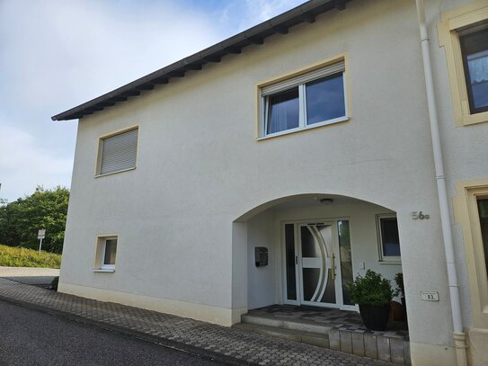 Angebautes Einfamilienhaus - großzügiges wohnen mit Blick auf die Saar